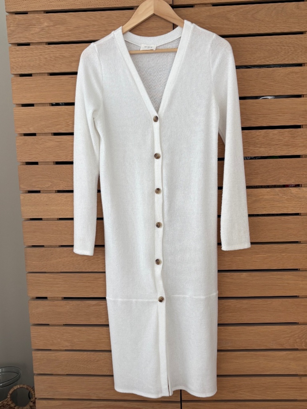Classic Everly White Button-Front Duster Cardigan — Like New